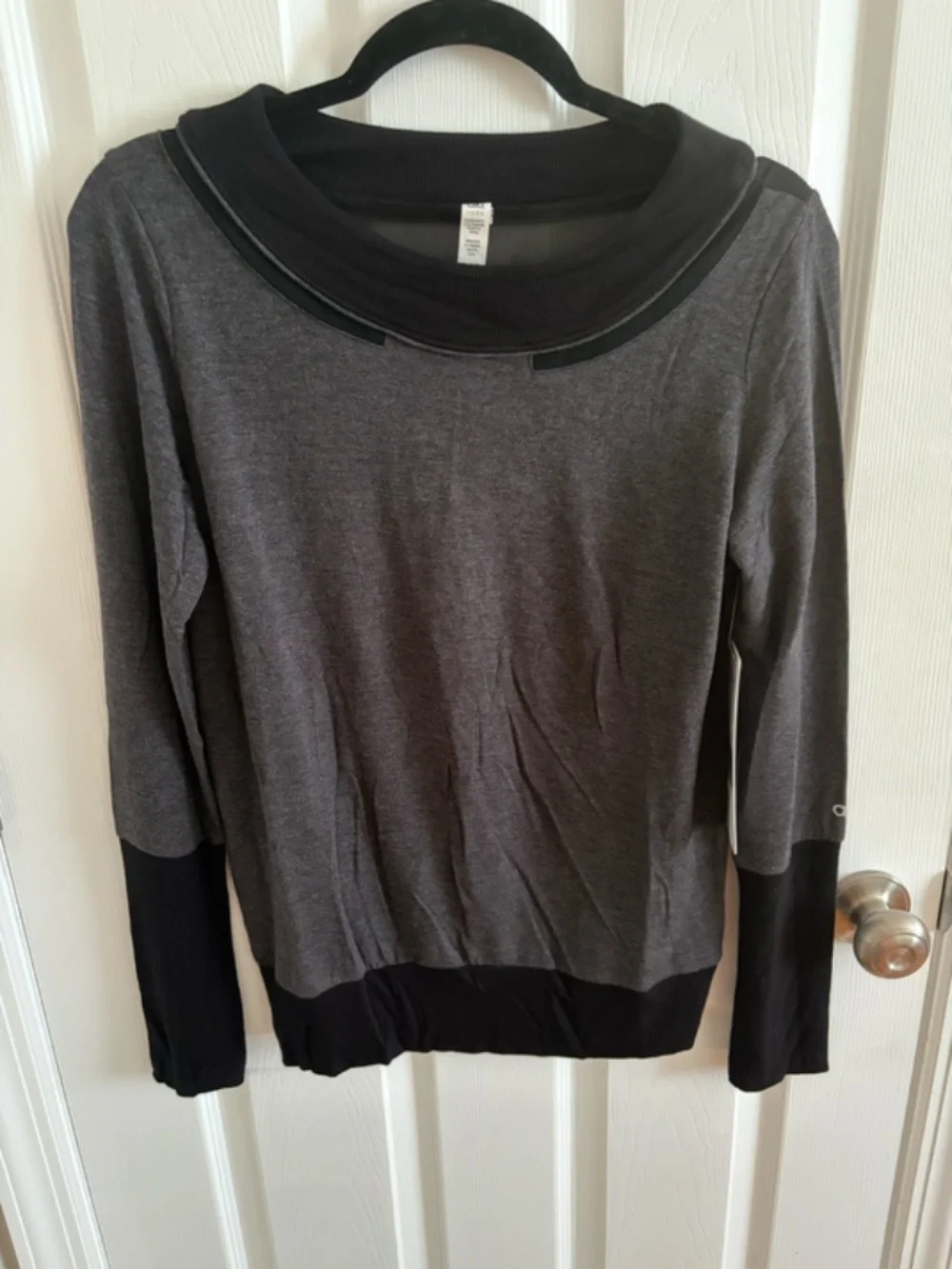 ALO yoga Mirage Long Sleeve black and gray sheer panel shirt size M NWT